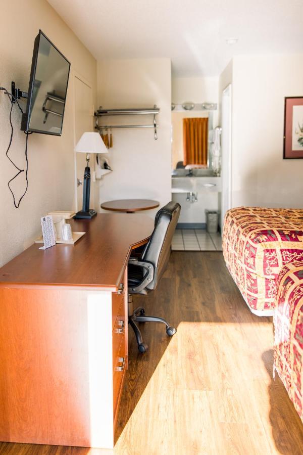 Exclusive Quarters Motel Cleveland Eksteriør bilde